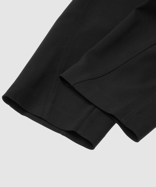 GANNI(ガニー)の「Bonded Crepe Wide Pants(その他パンツ・レディース・ブラック・40/38/36)」の5枚目の写真