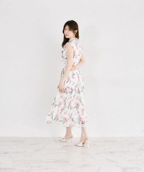 tocco closet(トッコ クローゼット)の「2WAYボウタイリボン付きラメシフォンフラワープリントプリーツティアードワンピース(ワンピース・レディース・ピンク/イエロー・M)」の14枚目の写真