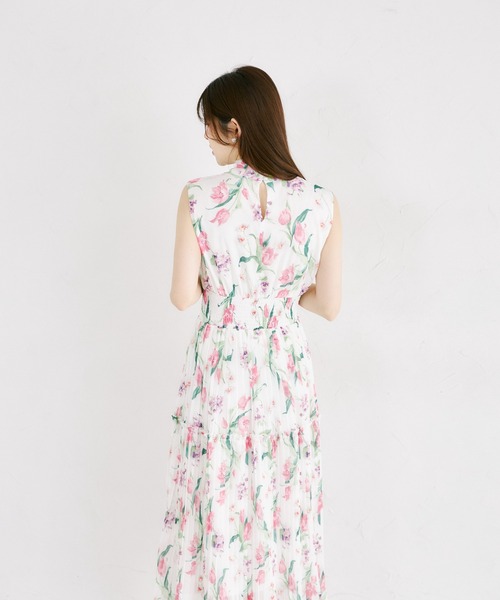 tocco closet(トッコ クローゼット)の「2WAYボウタイリボン付きラメシフォンフラワープリントプリーツティアードワンピース(ワンピース・レディース・ピンク/イエロー・M)」の21枚目の写真