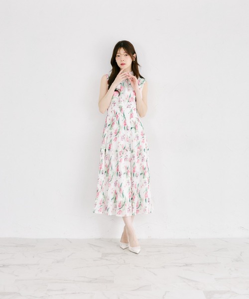 tocco closet(トッコ クローゼット)の「2WAYボウタイリボン付きラメシフォンフラワープリントプリーツティアードワンピース(ワンピース・レディース・ピンク/イエロー・M)」の12枚目の写真