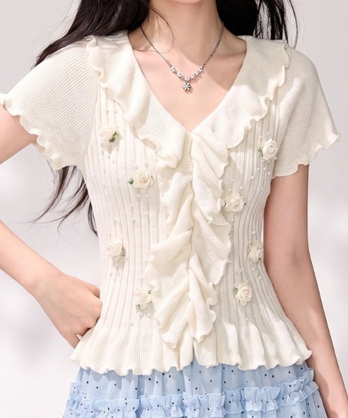 LUCPY(ラクピー)の「フラワーモチーフフリルニットトップス(その他トップス・レディース・ホワイト・X-LARGE/LARGE/MEDIUM/SMALL)」の6枚目の写真