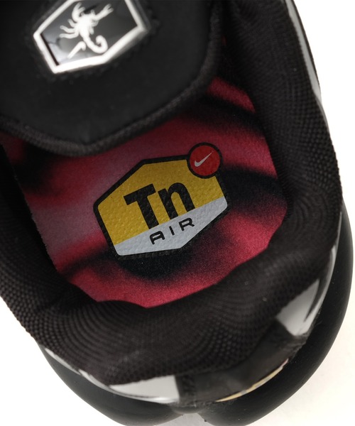 NIKE(ナイキ)の「NIKE AIR MAX PLUS OG PRM 1 / ナイキ エア マックス プラス OG PRM 1【SP】(スニーカー・メンズ・ブラック・25.5cm/30.0cm/29.0cm/28.5cm/28.0cm/27.5cm/27.0cm/26.5cm/26.0cm)」の7枚目の写真