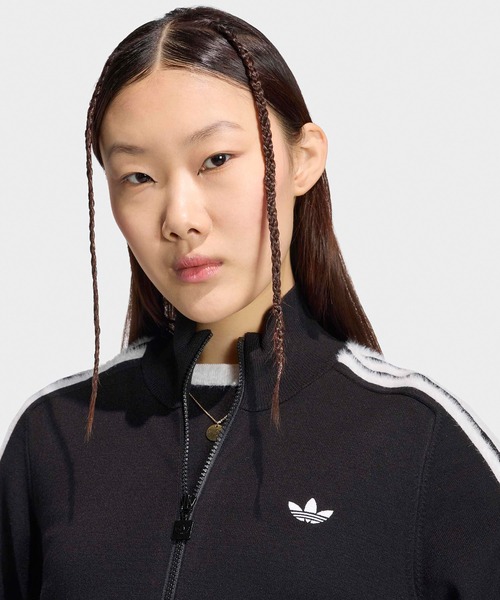 adidas(アディダス)の「adidas/アディダス ORI KNITTED FIREBIRD T オリジナルス ニット ファイヤーバード トラックトップ トラックジャケット ジャージ ニットジャケット ショート丈 クロップド丈 サイドライン ハイネック スポーティー レディース メンズ 2026年 秋 秋服 冬 冬服(ジャージ・レディース・ブラック/アイボリー/ブルー・S/XS/M/L)」の10枚目の写真