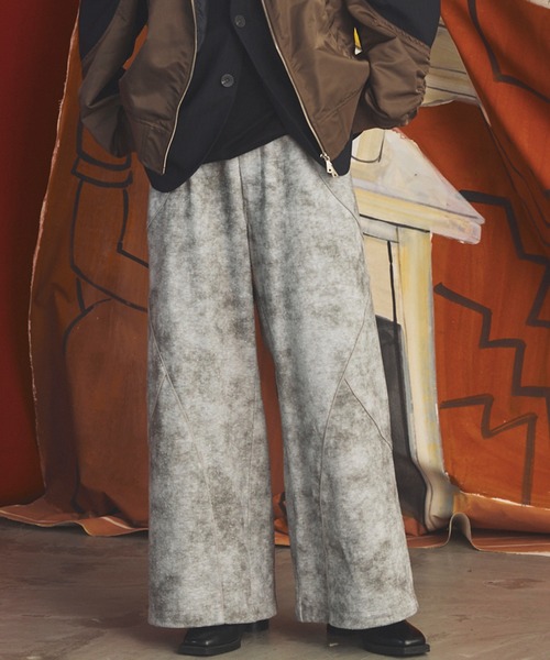 MAISON SPECIAL(メゾンスペシャル)の「《UNISEX》Distressed Effect Prime-Wide Sweatpants/グランジダメージプライムワイドスウェットパンツ【MAISON SPECIAL/メゾンスペシャル】■セットアップ対応■(スウェットパンツ・メンズ・ピンク/グレー/ネイビー/ブラック・1/0/2)」の3枚目の写真