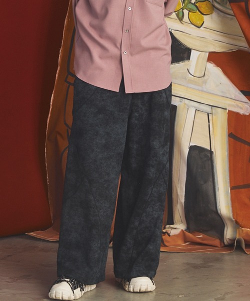 MAISON SPECIAL(メゾンスペシャル)の「《UNISEX》Distressed Effect Prime-Wide Sweatpants/グランジダメージプライムワイドスウェットパンツ【MAISON SPECIAL/メゾンスペシャル】■セットアップ対応■(スウェットパンツ・メンズ・ピンク/グレー/ネイビー/ブラック・1/0/2)」の2枚目の写真