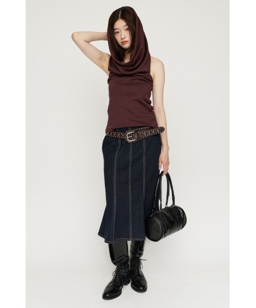 SLY(スライ)の「TULIP SHAPE DENIM M/SK チューリップシェイプデニムミディスカート 秋服 冬服(スカート・レディース・ネイビー・1/2)」の2枚目の写真