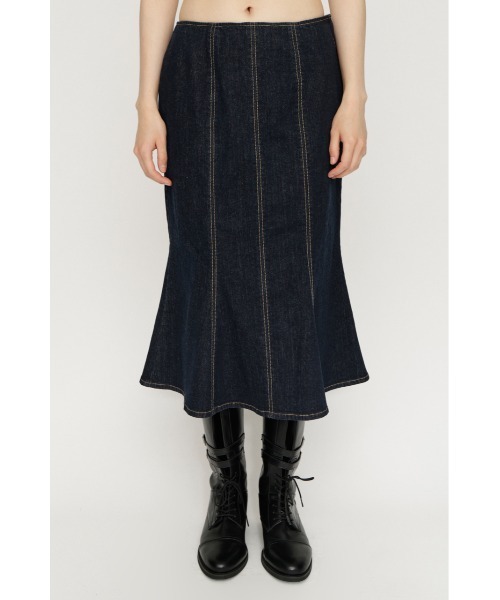 SLY(スライ)の「TULIP SHAPE DENIM M/SK チューリップシェイプデニムミディスカート 秋服 冬服(スカート・レディース・ネイビー・1/2)」の5枚目の写真