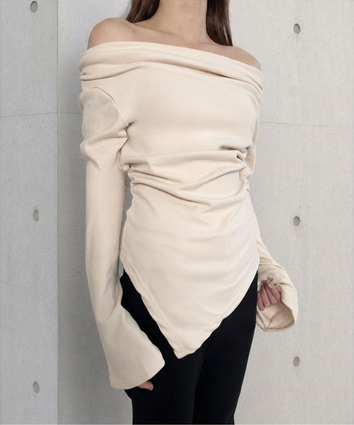 Jasmine Grandiflorum(ジャスミングランディフローラム)の「【Jasmine】ドレープオフショルダートップス(Tシャツ/カットソー・レディース・ベージュ/グレー・FREE)」の13枚目の写真