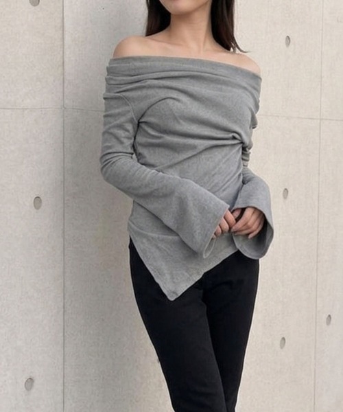 Jasmine Grandiflorum(ジャスミングランディフローラム)の「【Jasmine】ドレープオフショルダートップス(Tシャツ/カットソー・レディース・ベージュ/グレー・FREE)」の11枚目の写真