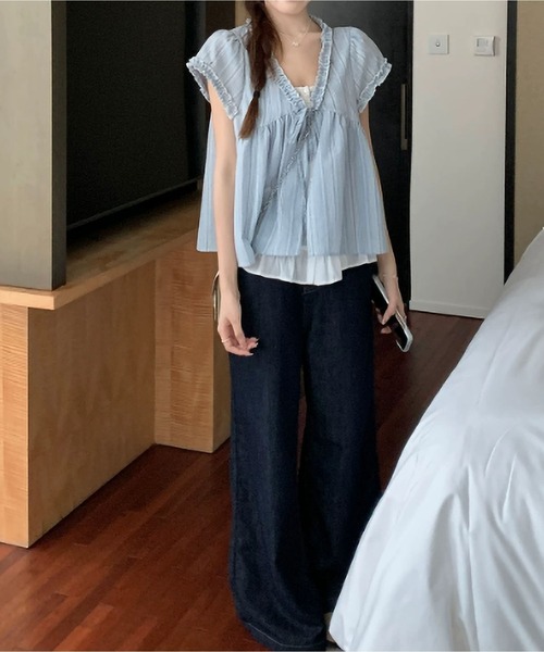 MAISON DE THERESE(メゾン ド テレーズ)の「V ネック水色ストライプ木レースブラウス(シャツ/ブラウス・レディース・ブルー・M)」の8枚目の写真
