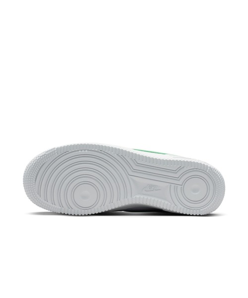 NIKE（ナイキ）の「NIKE/ナイキ WS ｴｱ ﾌｫｰｽ 1 07（スニーカー・レディース・ホワイト×グリーン・25cm/24.5cm/24cm/23.5cm/23cm/22.5cm/22cm）」の9枚目の写真