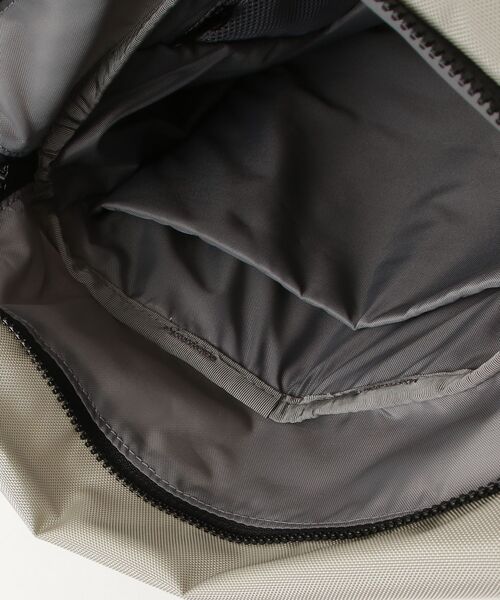 THE NORTH FACE(ザノースフェイス)の「ザ ノース フェイス THE NORTH FACE PYRENEES BACKPACK ピレネーバックパック(バックパック/リュック・メンズ・その他・ONE SIZE)」の4枚目の写真