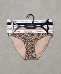 SPINNS（スピンズ）の「【Calvin Klein/カルバンクライン】ビキニショーツ/3枚セット/無地/ヒョウ柄（ショーツ）」