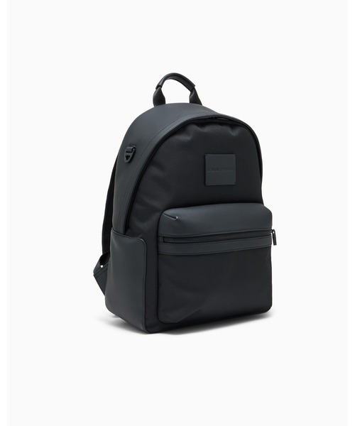 ARMANI EXCHANGE（アルマーニエクスチェンジ）の「【A|X アルマーニ エクスチェンジ】＜オンライン限定＞ロゴパッチ ミックスマテリアル バックパック（バックパック/リュック・メンズ・ブラック・FREE）」の2枚目の写真