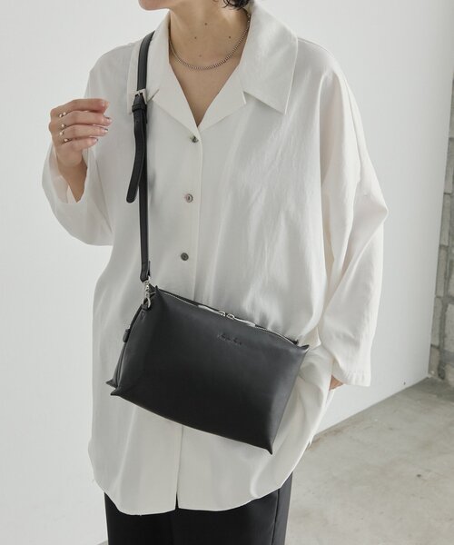 ear PAPILLONNER（イアパピヨネ）の「【kawa-kawa(カワカワ)】NO1583 tsunoワイドポシェットバッグ（ショルダーバッグ・レディース・ブラック・FREE）」の14枚目の写真