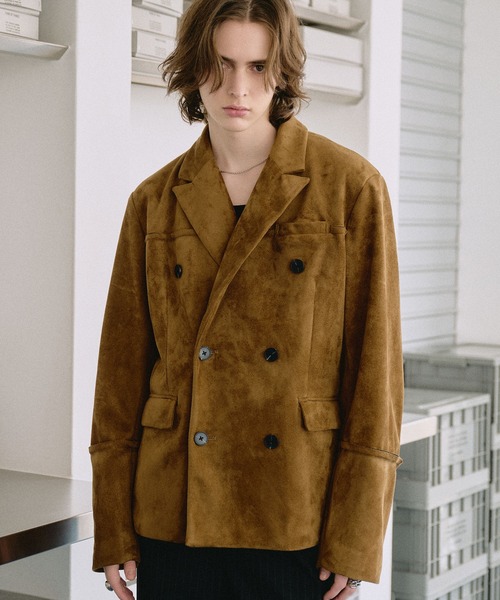 SELLE GLANT(セレグランテ)の「DOUBLE-BREASTED TAILORED DESIGN JACKET / ダブルブレストテーラードデザインジャケット(テーラードジャケット・メンズ・チャコールグレー/キャメル/ブラック/ダークグレー・LARGE/MEDIUM/SMALL)」の4枚目の写真