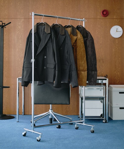 SELLE GLANT(セレグランテ)の「DOUBLE-BREASTED TAILORED DESIGN JACKET / ダブルブレストテーラードデザインジャケット(テーラードジャケット・メンズ・チャコールグレー/キャメル/ブラック/ダークグレー・LARGE/MEDIUM/SMALL)」の6枚目の写真