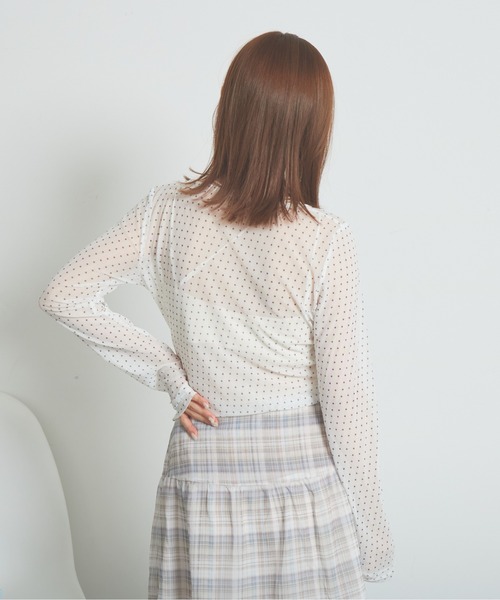 mul.（ムル）の「ドット柄リボントップス（Tシャツ/カットソー・レディース・ホワイト・FREE）」の6枚目の写真