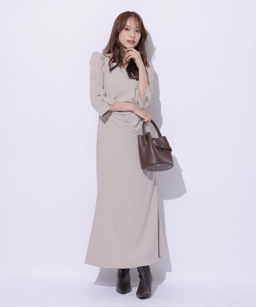Mystrada(マイストラーダ)の「スクエアパフスリーブワンピース(ワンピース・レディース・ベージュ・38/36)」の6枚目の写真