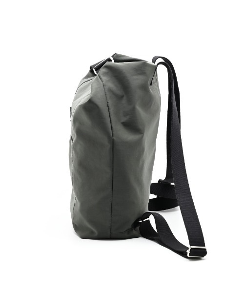 CLEDRAN(クレドラン)の「【軽量ナイロン】CL3929 PELI 2WAY RUCK SACK(バックパック/リュック・レディース・ブラック/ダークベージュ/チャコールグレー・FREE)」の8枚目の写真