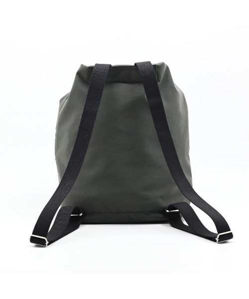 CLEDRAN(クレドラン)の「【軽量ナイロン】CL3929 PELI 2WAY RUCK SACK(バックパック/リュック・レディース・ブラック/ダークベージュ/チャコールグレー・FREE)」の9枚目の写真