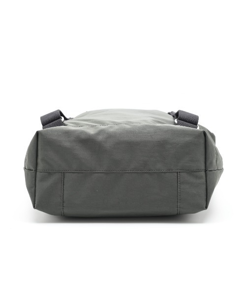 CLEDRAN(クレドラン)の「【軽量ナイロン】CL3929 PELI 2WAY RUCK SACK(バックパック/リュック・レディース・ブラック/ダークベージュ/チャコールグレー・FREE)」の11枚目の写真