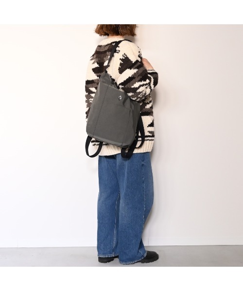 CLEDRAN(クレドラン)の「【軽量ナイロン】CL3929 PELI 2WAY RUCK SACK(バックパック/リュック・レディース・ブラック/ダークベージュ/チャコールグレー・FREE)」の17枚目の写真