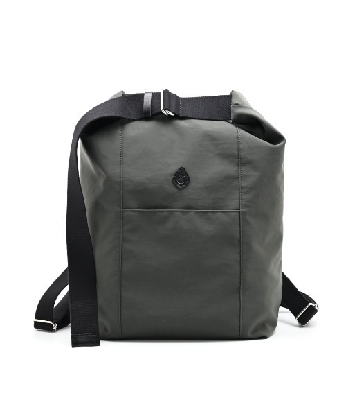CLEDRAN(クレドラン)の「【軽量ナイロン】CL3929 PELI 2WAY RUCK SACK(バックパック/リュック・レディース・ブラック/ダークベージュ/チャコールグレー・FREE)」の5枚目の写真