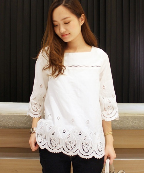 FIGARO Paris(フィガロパリ)の「カットワークレース ブラウス◆(シャツ/ブラウス・レディース・ホワイト/グリーン・38/36)」の2枚目の写真