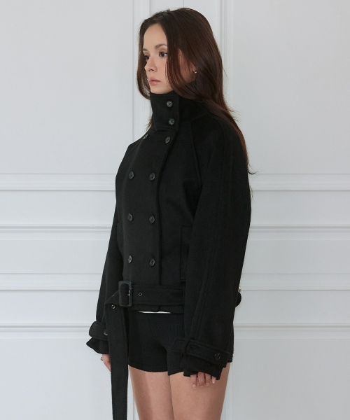 ROSEFRANTZ（ロゼフランツ）の「Double-Breasted Wool Crop Coat [Black]（チェスターコート・レディース・ブラック・FREE）」の4枚目の写真