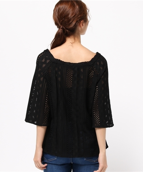 DouDou（ドゥドゥ）の「レーススクエアブラウス（シャツ/ブラウス・レディース・キャメル/ブラック・FREE）」の5枚目の写真