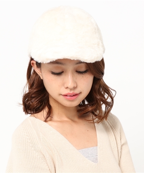 Me%（ミィパーセント）の「ＡＬＬファー２ＣＡＰ 737224（キャップ・レディース・ブラック系その他/ホワイト系その他/グレー系その他/ブラウン系その他・ONE SIZE）」の2枚目の写真