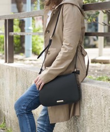 PLAIN CLOTHING | フラットショルダーバッグ【PLAIN CLOTHING】(ショルダーバッグ)