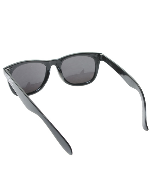 BEAMS（ビームス）の「KROOKED / SUNGLASS（サングラス・メンズ・ブラック・ONE SIZE）」の3枚目の写真