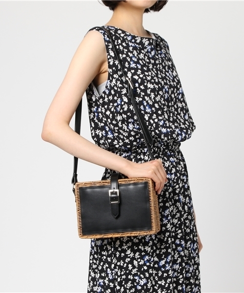 MURUA（ムルーア）の「スクエアカゴバッグ（かごバッグ・レディース・オレンジ/ブラック・FREE）」の4枚目の写真