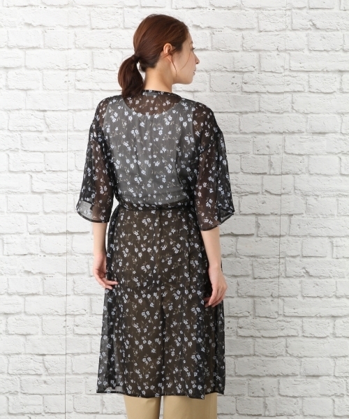 LEPSIM（レプシィム）の「ヨウリュウガラワンピコート 762127（ワンピース・レディース・マスタード/ブラック/ホワイト・LARGE/MEDIUM）」の22枚目の写真