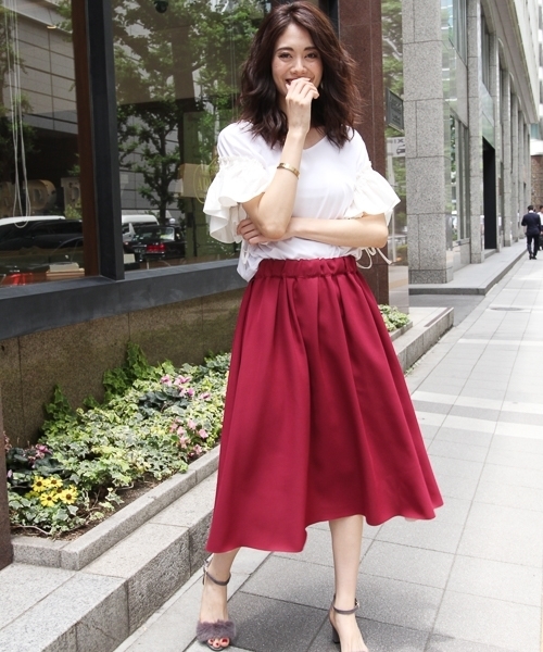 Andemiu(アンデミュウ)の「【BAILA8月号市川紗椰さん着用】【UVケア加工・接触冷感】フハクフリルソデTOPS765171(Tシャツ/カットソー・レディース・レッド/ブラック/オフホワイト/グレー/マスタード・FREE)」の7枚目の写真