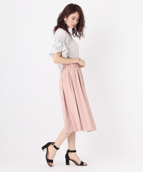 Andemiu(アンデミュウ)の「【BAILA8月号市川紗椰さん着用】【UVケア加工・接触冷感】フハクフリルソデTOPS765171(Tシャツ/カットソー・レディース・レッド/ブラック/オフホワイト/グレー/マスタード・FREE)」の8枚目の写真