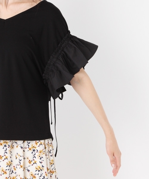 Andemiu(アンデミュウ)の「【BAILA8月号市川紗椰さん着用】【UVケア加工・接触冷感】フハクフリルソデTOPS765171(Tシャツ/カットソー・レディース・レッド/ブラック/オフホワイト/グレー/マスタード・FREE)」の19枚目の写真