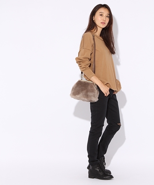 niko and...（ニコアンド）の「起毛フライスロング丈プルオーバー【niko and ...】（Tシャツ/カットソー・レディース・キャメル/ブラック/オフホワイト・LARGE/MEDIUM）」の21枚目の写真