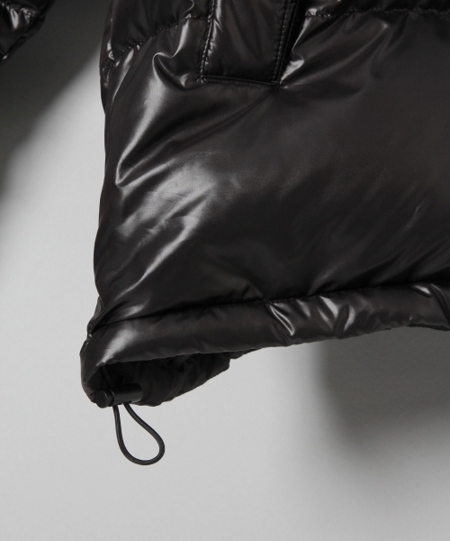 JEANASIS（ジーナシス）の「ビッグダウンブルゾン/763445（ダウンジャケット/コート・レディース・ブラック/オフホワイト・FREE）」の13枚目の写真