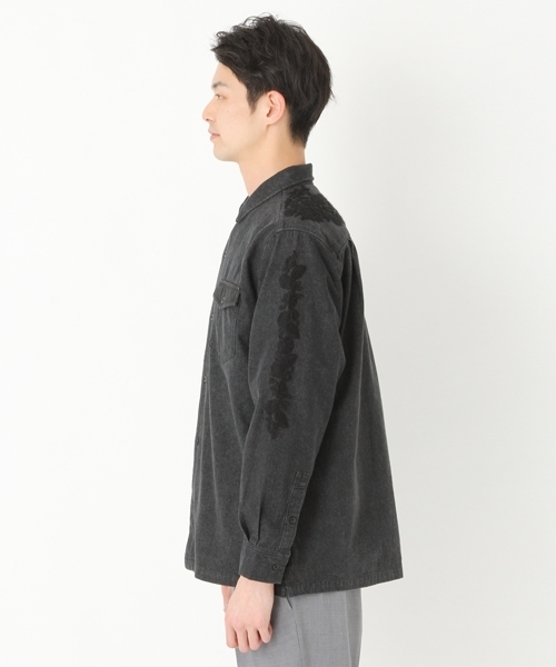 niko and...（ニコアンド）の「Ｕボタニカル刺繍オープンカラーシャツ（シャツ/ブラウス・メンズ・チャコール/インディゴブルー・MEDIUM/LARGE）」の12枚目の写真