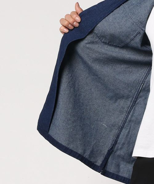 niko and...（ニコアンド）の「Ｕボタニカル刺繍オープンカラーシャツ（シャツ/ブラウス・メンズ・チャコール/インディゴブルー・MEDIUM/LARGE）」の5枚目の写真