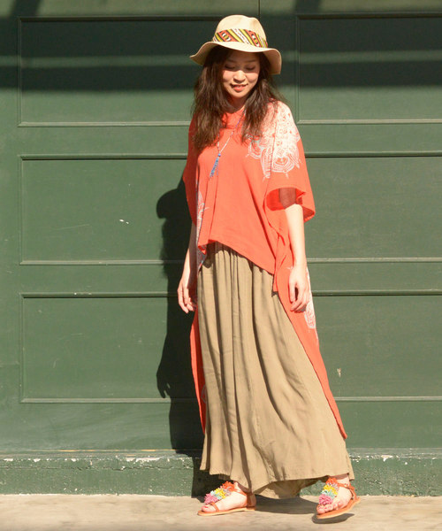 チャイハネ（チャイハネ）の「【チャイハネ】yul 曼荼羅模様ハイローヘムビッグシルエットワンピース（ワンピース・レディース・ホワイト/ネイビー/オレンジ/ミント/イエロー/ブラック×ブルー/パープル/カーキ・FREE）」の8枚目の写真