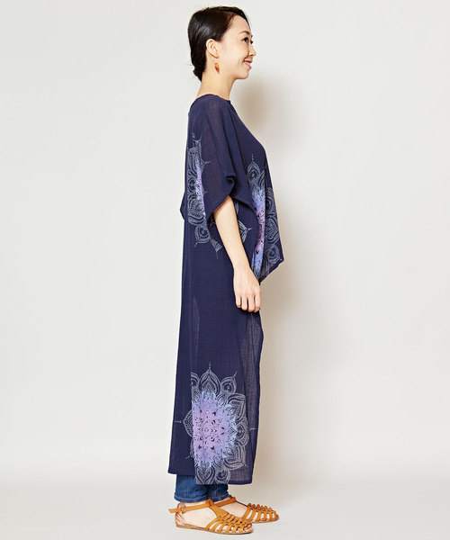 チャイハネ（チャイハネ）の「【チャイハネ】yul 曼荼羅模様ハイローヘムビッグシルエットワンピース（ワンピース・レディース・ホワイト/ネイビー/オレンジ/ミント/イエロー/ブラック×ブルー/パープル/カーキ・FREE）」の22枚目の写真