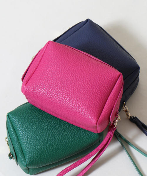 CCロゴエンボス レザーポーチ ピンク PAUL & JOE ACCESSOIRES ポーチ 「ロゴエンボス」 ＆ レディース