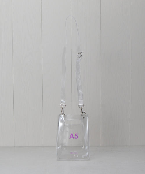 NaNa-NaNa（ナナナナ）の「＜NaNa-NaNa＞A5 SHOULDER BAG/バッグ（ショルダーバッグ・レディース・ブラック/オフホワイト/レッド/ホワイト/ダークブラウン/ピンク/イエロー/ケリー/パープル/オレンジ・FREE）」の2枚目の写真