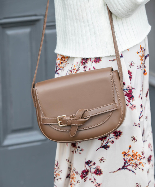 Edit Sheen(エディットシーン)の「ベルトデザインポシェット(ショルダーバッグ・レディース・ブラック/アイボリー/モカ・FREE)」の17枚目の写真