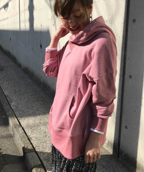 meJane(ミージェーン)の「裏毛フーディ/プルオーバー(パーカー・レディース・ホワイト/グレー/ベージュ/ラベンダー・フリー)」の14枚目の写真