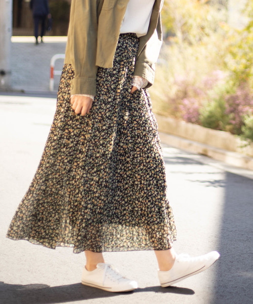 WEGO（ウィゴー）の「WEGO/シフォンプリーツロングスカート（スカート・レディース・その他2/その他4/その他1/ブラック/ライトピンク/その他3/ライトベージュ/アイボリー/その他5/アニマル/その他6/その他7/ドット/その他8/その他9/その他10/その他11/その他13/その他12/ダークグリーン/その他14/ピンク/その他15・FREE）」の13枚目の写真